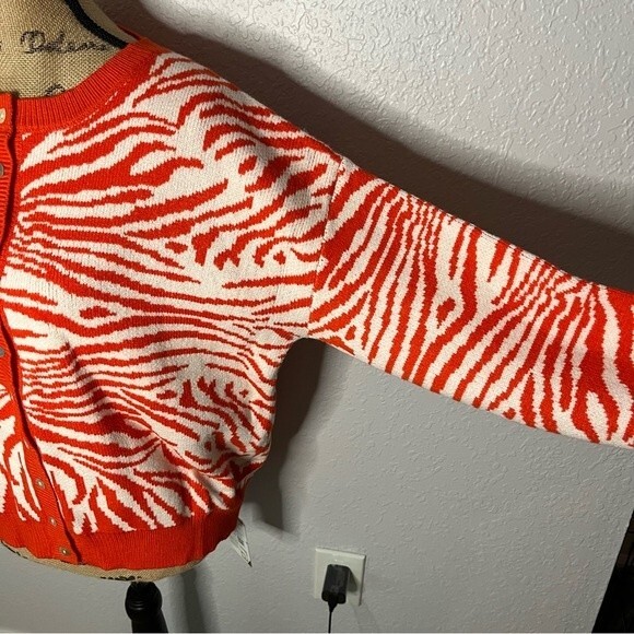 Halara Orange sz M Round Neck Button Front Animal Print Cardigan - Picture 5 of 12